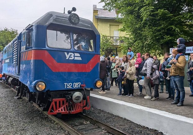 Львівська дитяча залізниця: розклад, особливості роботи і ціни 2025. 