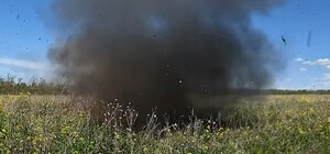 В Ізюмському районі сапери виявили в полі особливо небезпечні касетні боєприпаси