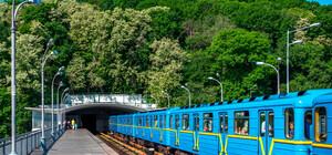 Рух поїздів на «червоній» лінії метро столиці достроково відновили