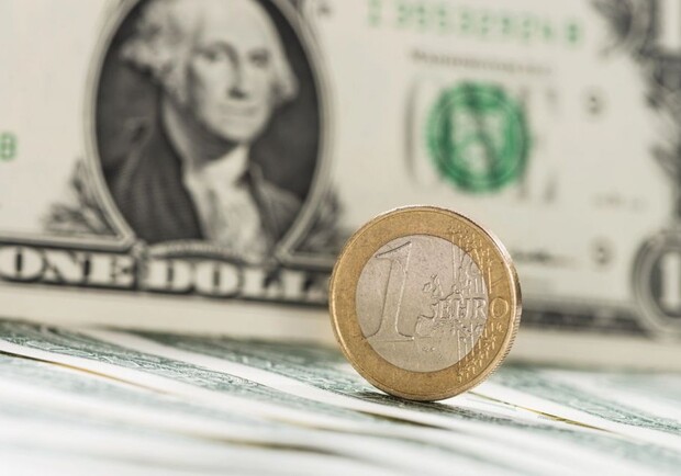 Курс валют в Україні 21 червня 2025 року: скільки коштує долар та євро. Фото: pixabay.com 