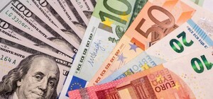 Курс валют в Україні 12 липня 2025 року: скільки коштує долар та євро