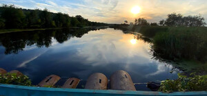 Занесло течією: у Дніпропетровській області водолази третю добу шукають тіло хлопчика у водоймі