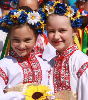 Вишиванковий фестиваль і концерти 