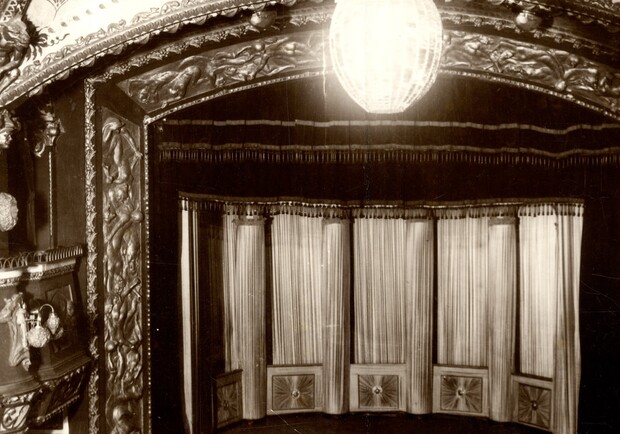 Жовтень у Театрі Курбаса - фото: facebook.com/leskurbastheatre