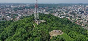 Насип на Високому Замку реконструюють через загрозу зсувів