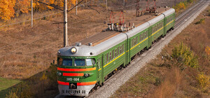 Через відсутність електрики на Харківщині затримуються кілька приміських потягів