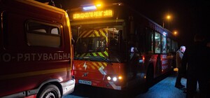 У Харкові автобуси переобладнують під пункти незламності