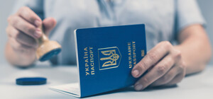 Верховна Рада заборонила російську мову у записах паспортів-книжечок