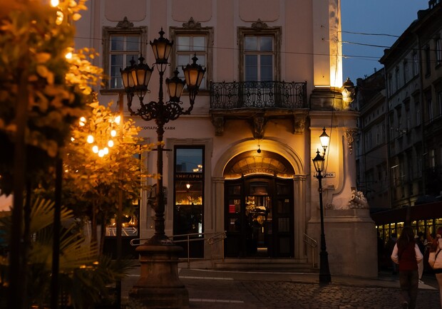 Музичні вечори у Львівській копальні кави - фото: facebook.com/coffeemanufacture