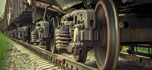 Трагедія на залізничних коліях в Одесі: під колесами локомотива загинула жінка