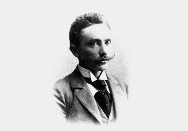 Микола Колесса у вітальні Барвінського. Музична вітальня - фото: dyvys.info/