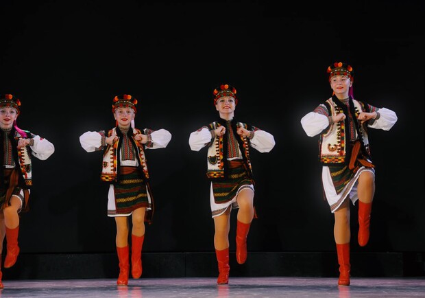 Афіша Палацу Хоткевича у листопаді - фото: facebook.com/HnatKhotkevychPalaceOfCulture