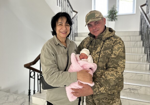 У Львові 52-річна військова ЗСУ народила дитину 