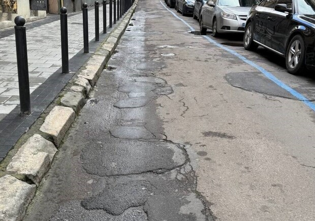 У Львові на ремонт закрили вулицю Григоровича 