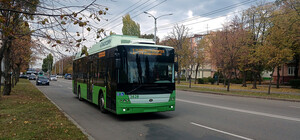 Які трамваї та тролейбуси не курсують у Харкові через обстріл: як доїхати