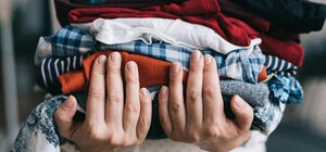 У Дніпрі збирають теплі речі для евакуйованих: що потрібно і куди приносити