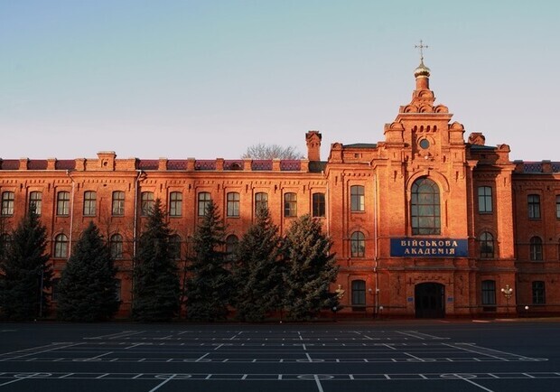 Загибель курсанта в Одесі: як коментують інцидент у Військовій академії