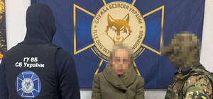 Повідомляла ворогу про ЗСУ: в Одесі взяли під варту прихильницю РФ