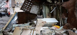 У центрі Дніпра стався вибух: пошкоджено будинок, двоє людей постраждали