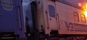 Удар по пасажирському поїзду у Харківській області: що відомо