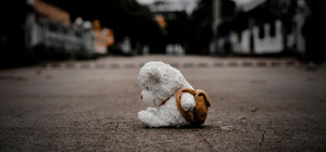 Рада дозволила примусову евакуацію дітей із зон бойових дій: що це означає для Запоріжжя