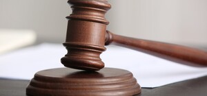 У Дніпрі судитимуть посадовця медзакладу через закупівлі з майже 2 млн грн збитків