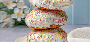 У супермаркетах знову продають верхівки пасок до Великодня