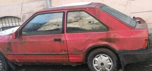 Найближчим часом із вулиць Львова заберуть ще 21 занедбану автівку