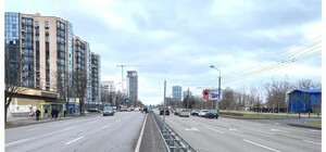 У Дніпрі на Набережній Перемоги можуть звузити дорогу на три місяці: де саме і чому