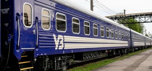 На Дніпропетровщині зупинили поїзд через атаку: пасажирів евакуювали