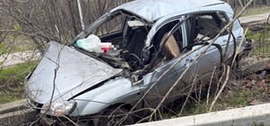 Під Харковом дрон атакував цивільний автомобіль