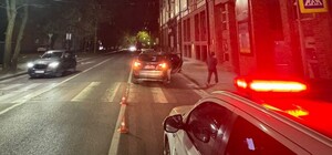 У Львові водійка автомобіля збила чоловіка