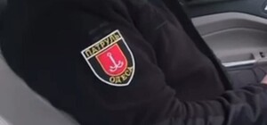 В Одесі чоловік із шевроном патрульного слухав російську музику: що кажуть у поліції
