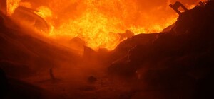 Одесу після обстрілу оповив дим: що горіло та чи є забруднення повітря