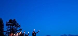 Телескоп, запашний чай і свічки: не пропустіть Годину Землі у Львові