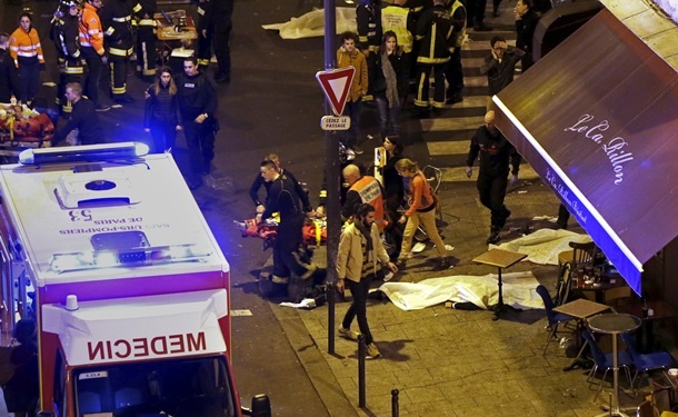 Новина - Події - Мер Львова висловив співчуття загиблим у серії терактів в Парижі: куди нести квіти