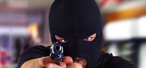 У центрі Львова сталося озброєне пограбування: розшукують свідків