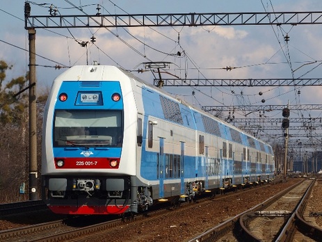 Новина - Транспорт та інфраструктура - Між Східною Україною та Західною почали курсувати сидячі вагони