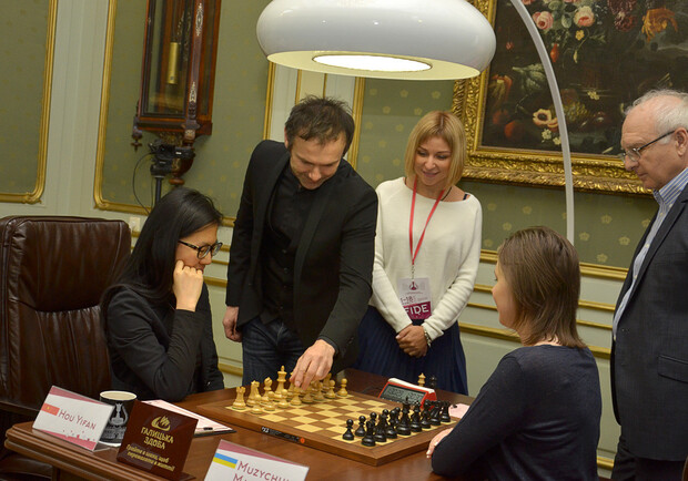 Новина - Спорт - Святослав Вакарчук відкрив четверту партію Чемпіонату світу з шахів