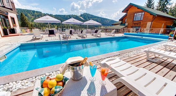 Новина - Дозвілля та їжа - Готелі з басейнами в Карпатах: фото, ціни 2016