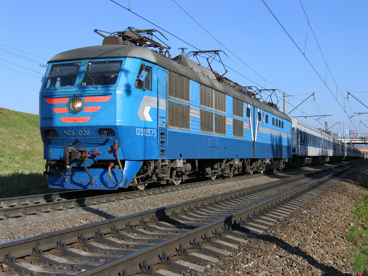 Новина - Транспорт та інфраструктура - Потяг Львів–Київ змінює розклад