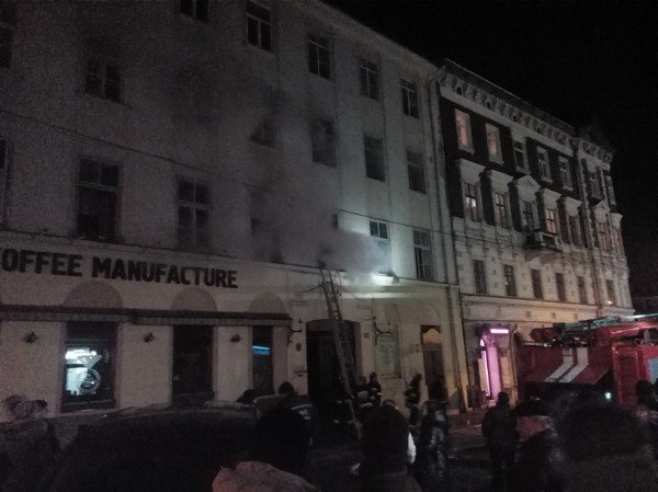 Новина - Події - В центрі Львова через пожежу людей переселили до хостелів