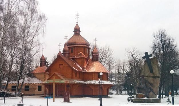 Новина - Події - Де помолитись: сьогодні у храмах Львова відзначають Стрітення Господнє