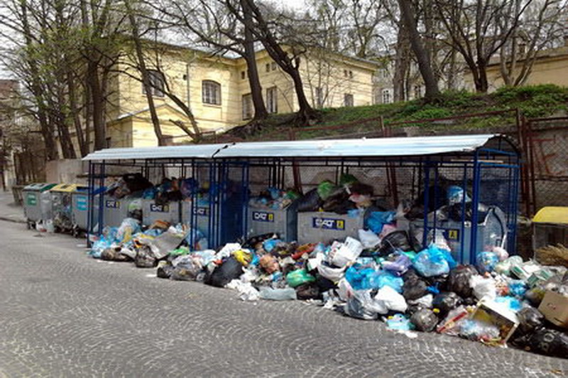 Новина - Події - Нам зняли блокаду на тиждень: Садовий розповів про ситуацію з вивезенням сміття у Львові