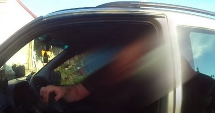 Новина - Події - Відеофакт: у Львові водій відкрив стрілянину по інших машинах