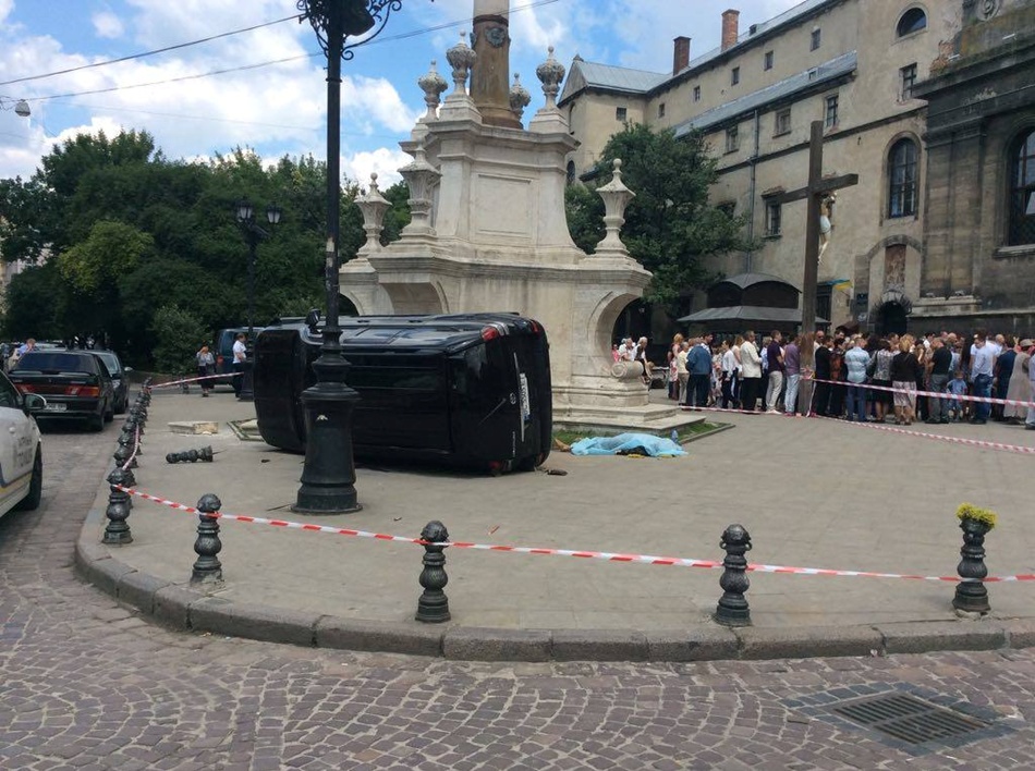 Новина - Події - Колишній інспектор ДАІ: винуватець трагічної ДТП у центрі Львова купив авто два тижні тому