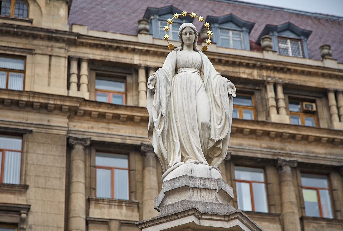 Новина - Події - "3 кг тротилу": поліція затримала львів'янина, що "замінував" статую Матері Божої