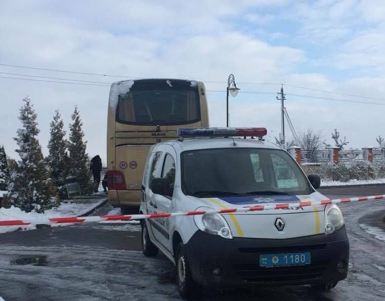 Новина - Події - Теракт під Львовом: справою щодо пошкодження туристичного автобуса зайнялася СБУ