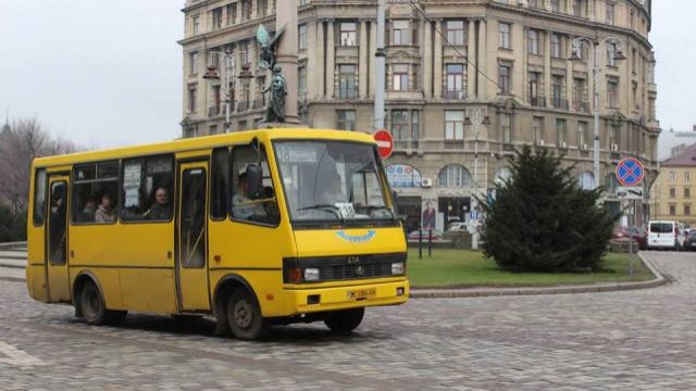 Новина - Транспорт та інфраструктура - Офіційно: мерія вважає незаконним впровадження платного проїзду пенсіонерів у Львові