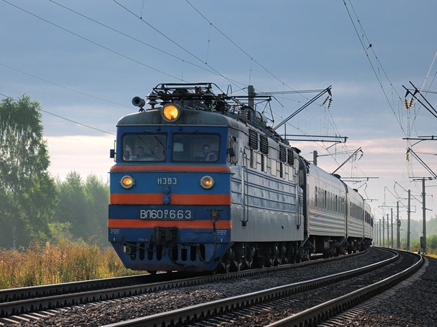 Новина - Транспорт та інфраструктура - Пакуй валізи: "Укрзалізниця" відкрила продаж квитків на потяги після 25 березня
